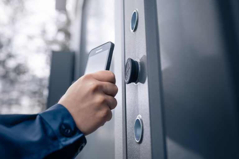 iLOQ 5 - Otvaranje mobitelom